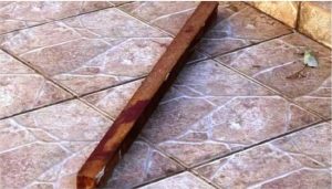 Após tentar matar esposa, homem diz que continuou agressões por ser deficiente visual