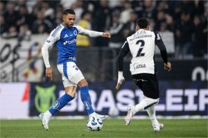 Sem ainda saber o que é vitória, Cruzeiro encara o embalado Corinthians