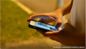 Polícia de MT dá dicas de cuidados com o celular durante festas de Carnaval