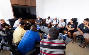 Novo decreto de Abílio garante legalidade na feira do Praeirinho e reconhece como patrimônio imaterial o saber tradicional do “prixo”, símbolo da gastronomia cuiabana