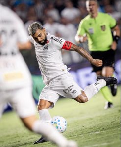 No retorno de Neymar, Santos goleia Velo Clube e garante vaga nas quartas do Paulistão