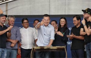 Governo de MT entrega 175 casas populares e anuncia novos investimentos em Aripuanã