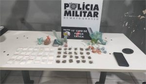 PM prende faccionados por tráfico de drogas e apreende 67 porções de entorpecentes