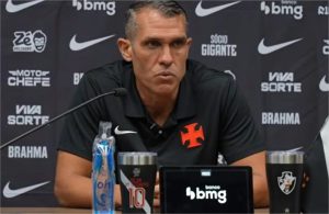 Saída de jogadores é apontada por Lazaroni para momento turbulento do Vasco