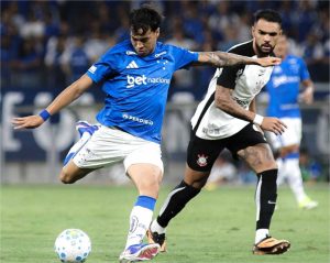 Sob gritos de ‘Adeus, Tite’, Cruzeiro cede empate ao Corinthians no Mineirão