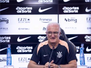 Dorival admite avanço por Angileri, fala sobre Martínez e pede mais reforços no Corinthians