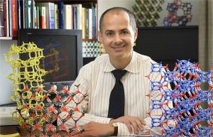 Vencedor do Nobel cria dispositivo que retira água do ar