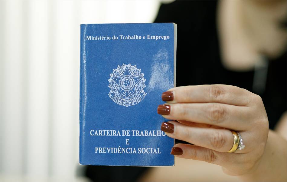 Secretaria Municipal de Trabalho tem duas vagas para engenheiro civil com salário de R$ 8 mil