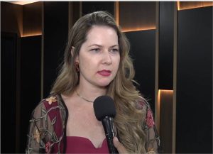 “A família é a primeira ponta de apoio para mulheres que sofrem violência doméstica”, afirma delegada