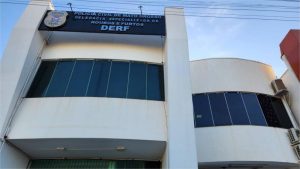 Polícia Civil cumpre 40 ordens judiciais contra facção criminosa envolvida com tráfico de drogas em Sinop