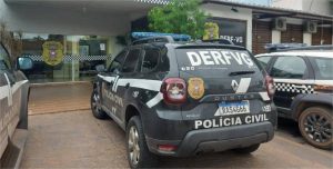 Polícia Civil prende mulher por furto e devolve celular à vítima