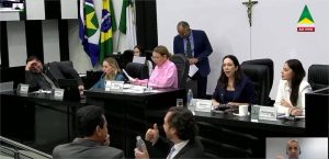 Entre Dilemário e Paula, Abilio diz torcer pelo consenso e construção da oposição preocupa