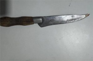 Polícia Militar prende suspeita de esfaquear mulher no pescoço em General Carneiro