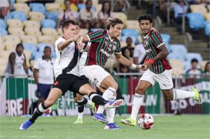 Em jogo intenso, Fluminense empata com Vasco e vai à final do Carioca