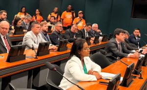 Gisela lidera avanço histórico com aprovação da Bancada de Defesa dos Animais na Câmara