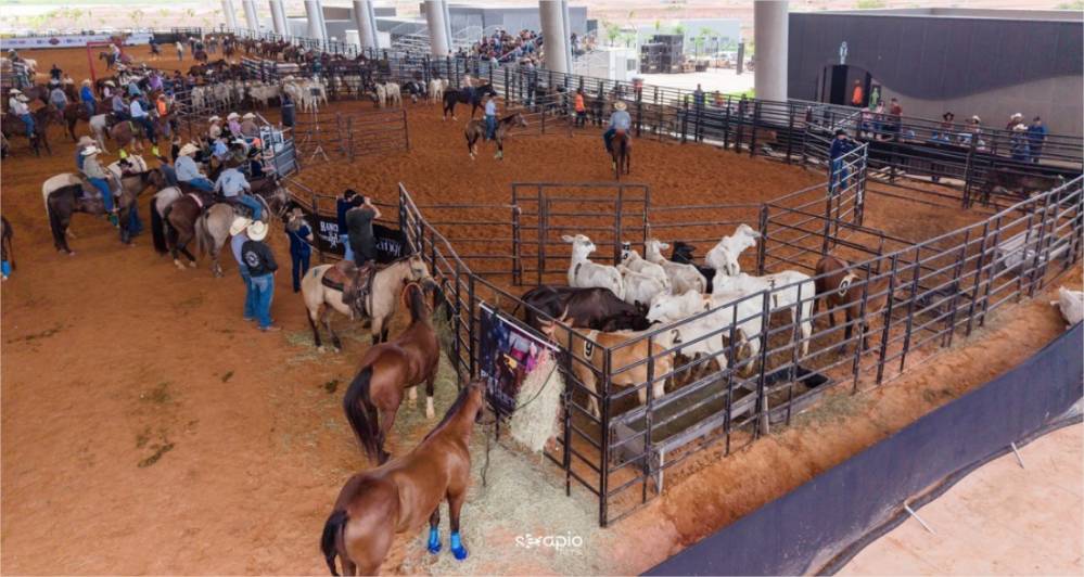 Zé Vaqueiro é atração desta sexta na Semana do Cavalo em Cuiabá