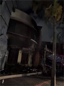 Ditado Popular é destruído por incêndio durante a madrugada