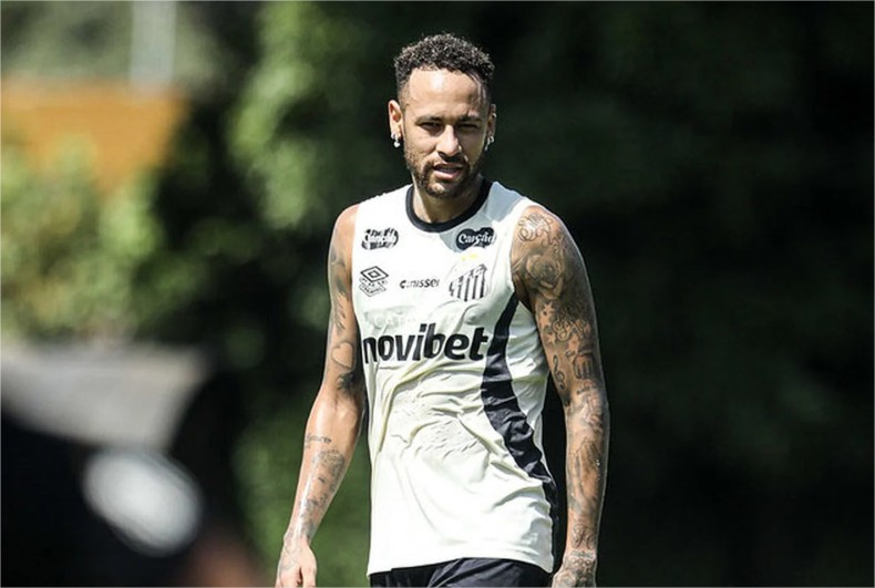 Neymar inicia arrancada final no Santos por um lugar na Copa